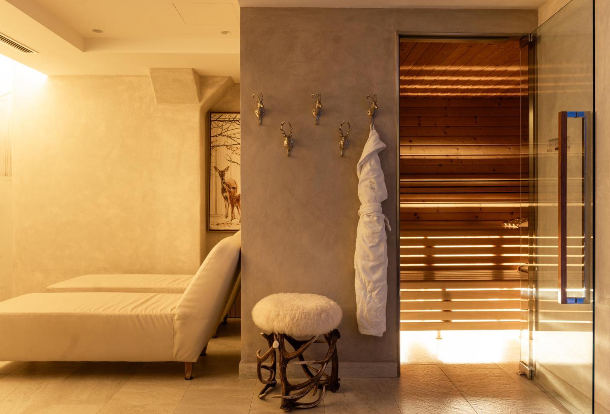 Auberge De La Maison Курмайор Екстериор снимка